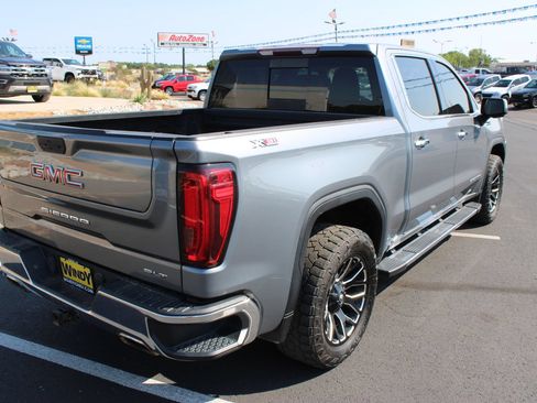 Used 2019 GMC Sierra 1500 SLT AWD/4WD image 8