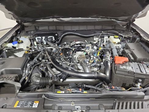 Used 2023 Ford Bronco Black Diamond image 9