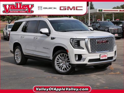 Used 2021 GMC Yukon Denali w/ Denali Premium Package image 1