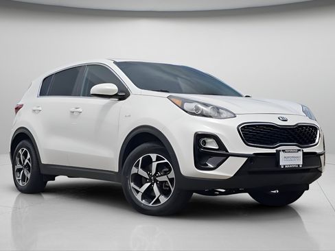 Used 2022 Kia Sportage LX AWD/4WD image 2