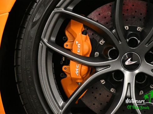 Used 2023 McLaren 720S Spider image 65