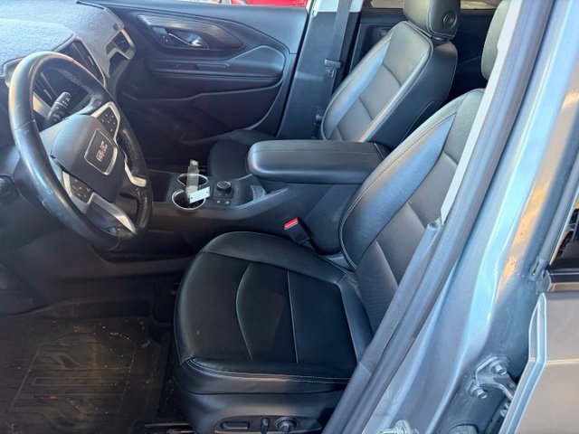 Used 2024 GMC Terrain SLT w/ Tech Package AWD/4WD image 9