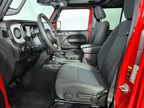 Used 2024 Jeep Wrangler Unlimited Sport AWD/4WD image 22