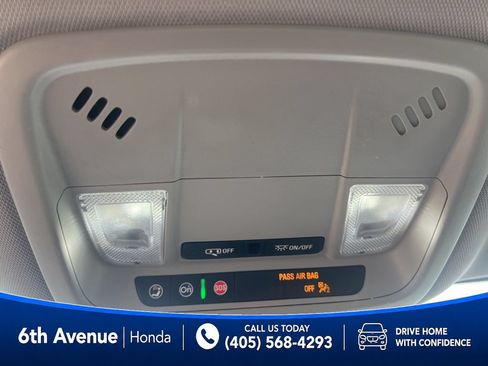 Used 2025 Chevrolet Malibu LT FWD image 15