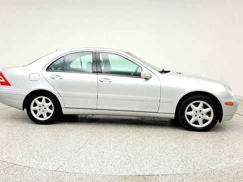 Used 2003 Mercedes-Benz C 240 Sedan image 4