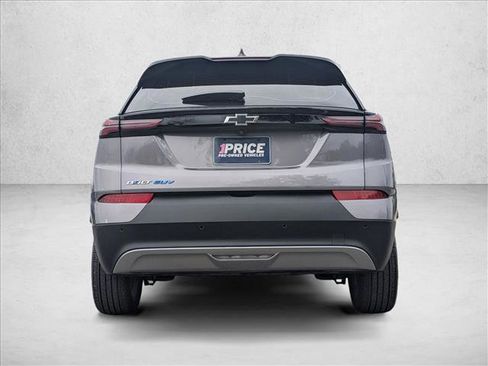 Certified 2022 Chevrolet Bolt EUV LT w/ Convenience Package image 6