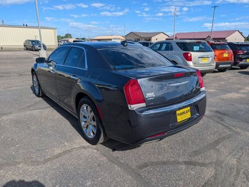 Used 2016 Chrysler 300 C AWD/4WD image 6