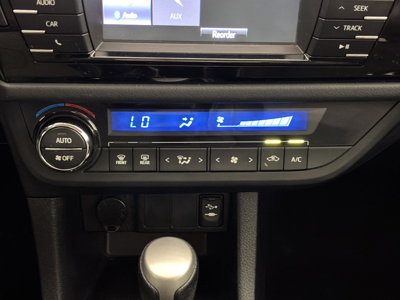 Used 2015 Toyota Corolla S FWD image 22