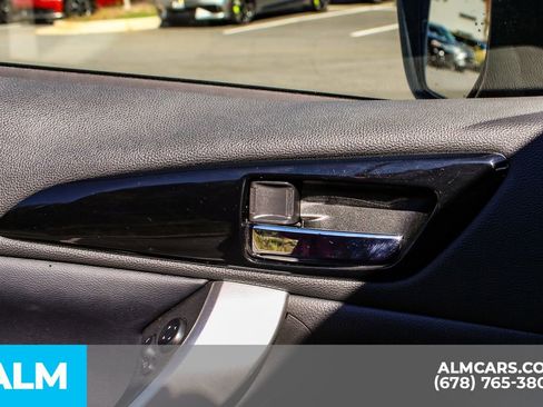 Used 2024 Mitsubishi Eclipse Cross SE image 40