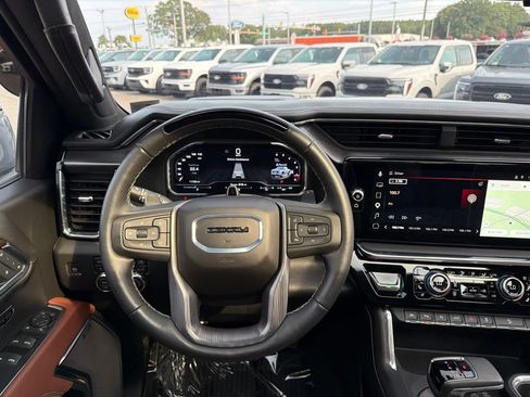 Used 2025 GMC Sierra 1500 Denali Ultimate AWD/4WD image 26