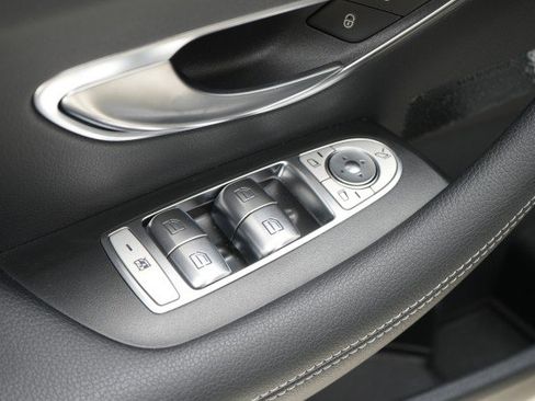 Used 2023 Mercedes-Benz E 450 4MATIC Cabriolet image 44