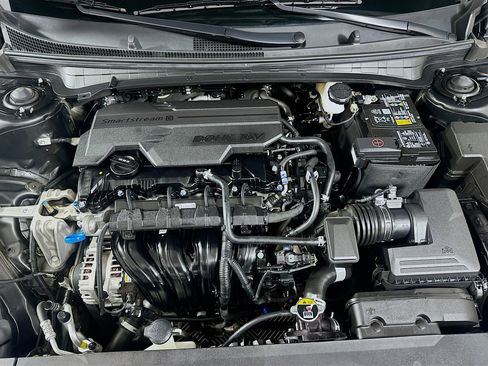 Used 2025 Kia K4 LXS image 31