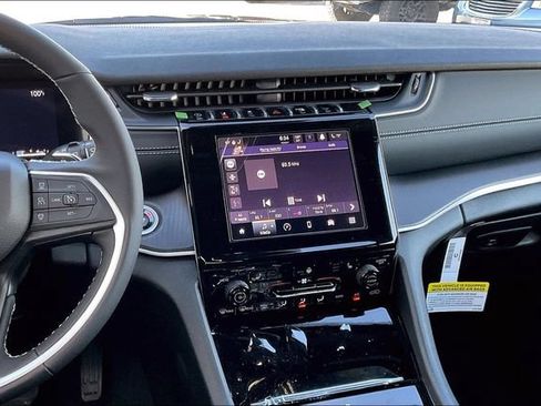 New 2026 Jeep Grand Cherokee Laredo X AWD/4WD image 5