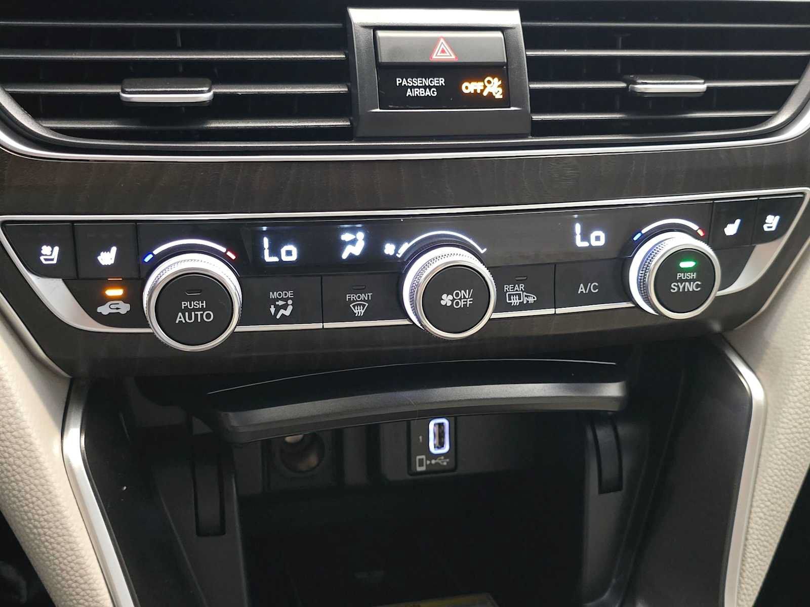Used 2020 Honda Accord Touring image 15
