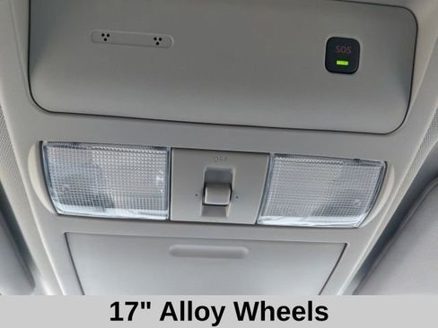 Used 2025 Nissan Frontier SV w/ SV Convenience Package image 22