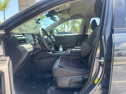 Used 2026 Toyota RAV4 LE FWD image 5