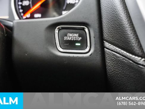 Used 2023 GMC Acadia SLT FWD image 29