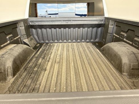 Used 2022 Chevrolet Silverado 1500 LT Trail Boss w/ Convenience Package II AWD/4WD image 26
