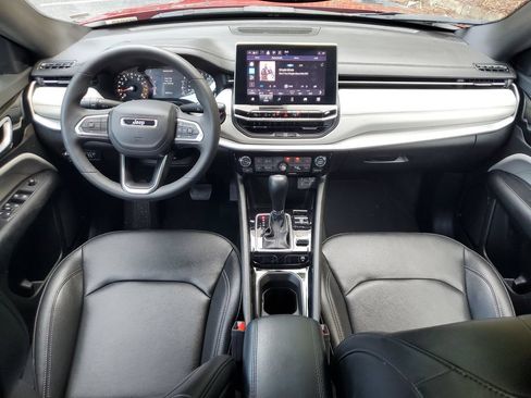 Used 2025 Jeep Compass Limited AWD/4WD image 17