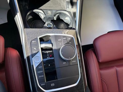 Used 2023 BMW 330i xDrive Sedan w/ Premium Package image 13