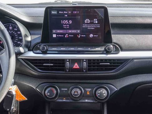 Certified 2024 Kia Forte LXS w/ LXS Technology Package image 12