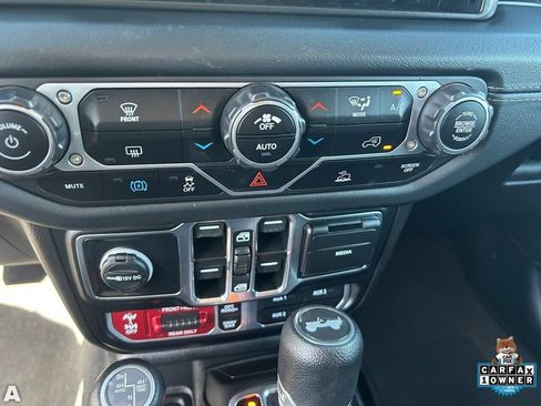 Certified 2024 Jeep Wrangler Unlimited Rubicon 4xe AWD/4WD image 23