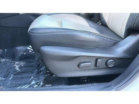 Used 2022 Subaru Forester Limited AWD/4WD image 18