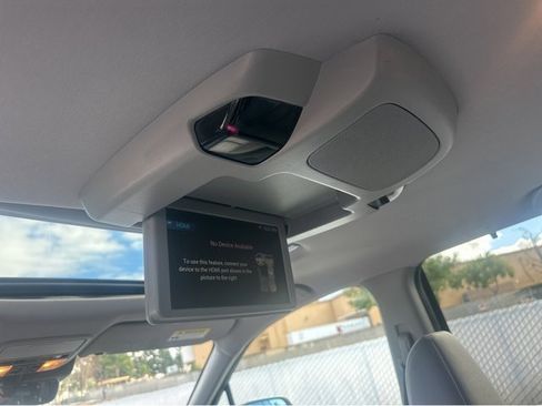 Used 2019 Honda Pilot Touring image 43