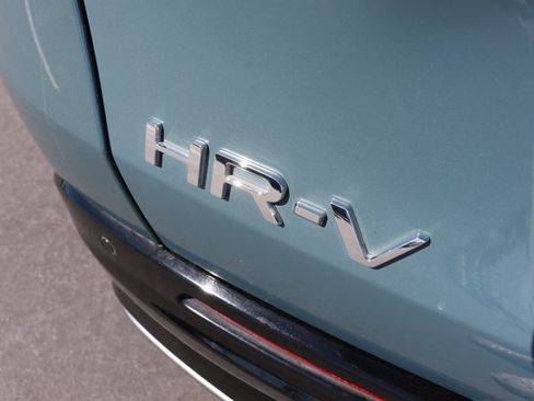 Certified 2024 Honda HR-V EX-L image 6