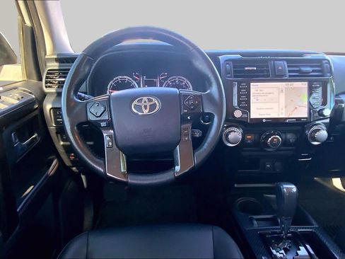 Used 2021 Toyota 4Runner Venture AWD/4WD image 6