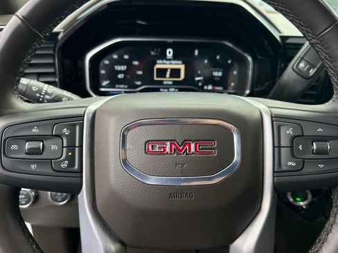 Used 2025 GMC Sierra 1500 SLT image 33