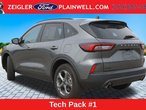 Used 2025 Ford Escape ST-Line w/ Tech Pack #1 AWD/4WD image 3