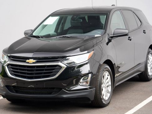 Used 2020 Chevrolet Equinox LS w/ LS Convenience Package FWD image 37