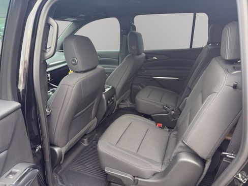 New 2026 Chevrolet Traverse LT w/ Midnight/Sport Edition image 9