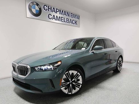 New 2026 BMW 530i w/ Premium Package image 1