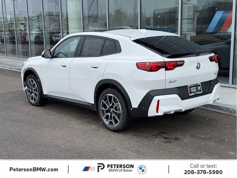 New 2026 BMW X2 xDrive28i w/ Technology Package AWD/4WD image 5