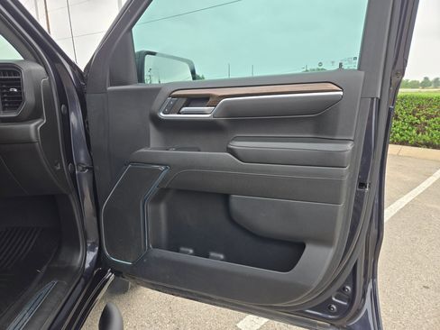 Used 2023 Chevrolet Silverado 1500 RST AWD/4WD image 26
