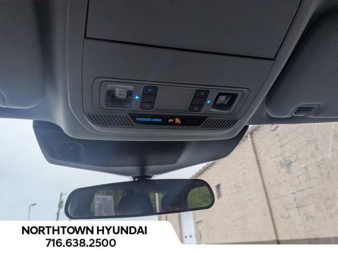 Used 2023 Ford Explorer XLT w/ Equipment Group 202A AWD/4WD image 23