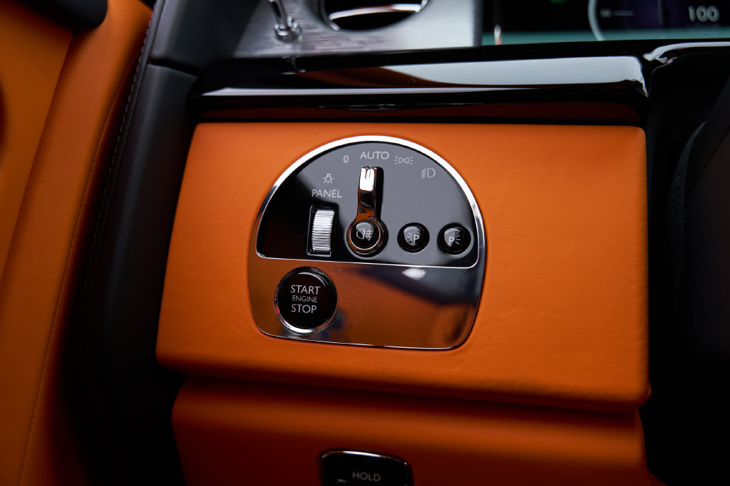 Used 2026 Rolls-Royce Phantom Sedan RWD image 83