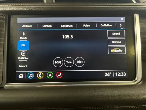 Used 2021 GMC Yukon Denali w/ Denali Premium Package image 22