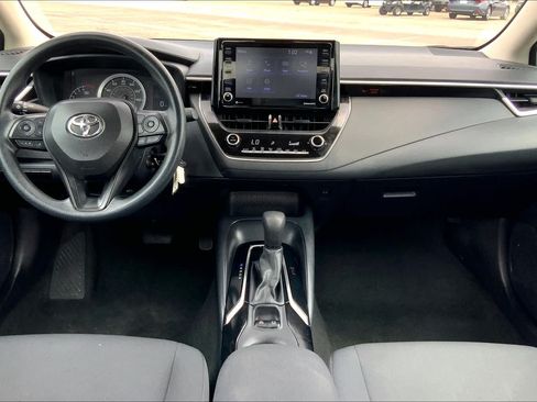 Used 2022 Toyota Corolla LE FWD image 15