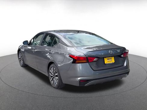 Used 2026 Nissan Altima 2.5 SV FWD image 10