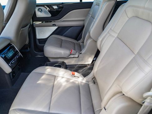 Used 2022 Lincoln Aviator Reserve w/ Equipment Group 201A image 21