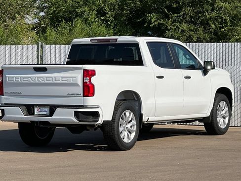 Used 2021 Chevrolet Silverado 1500 Custom RWD image 4