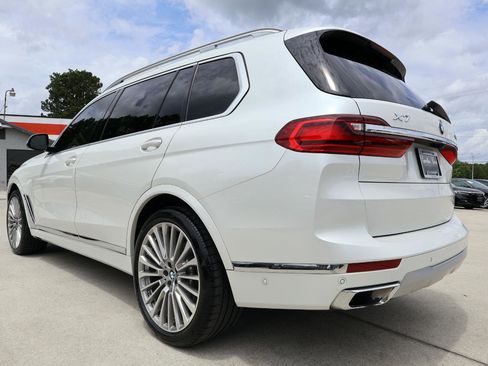 Used 2020 BMW X7 xDrive40i w/ Premium Package AWD/4WD image 4