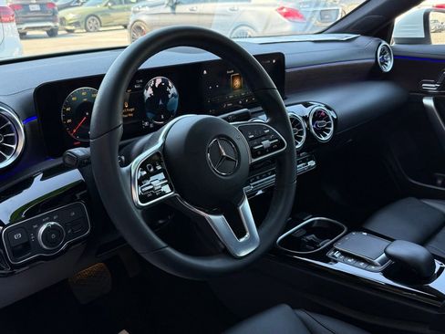 Used 2023 Mercedes-Benz CLA 250 image 20