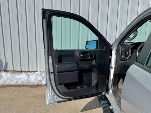 Used 2019 Chevrolet Silverado 1500 Custom Trail Boss w/ Custom Convenience Package image 14