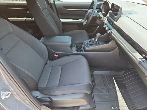 Used 2025 Honda CR-V LX image 15