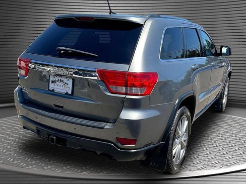 Used 2013 Jeep Grand Cherokee Laredo AWD/4WD image 6