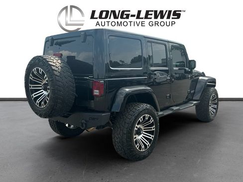 Used 2013 Jeep Wrangler Unlimited Sahara AWD/4WD image 7